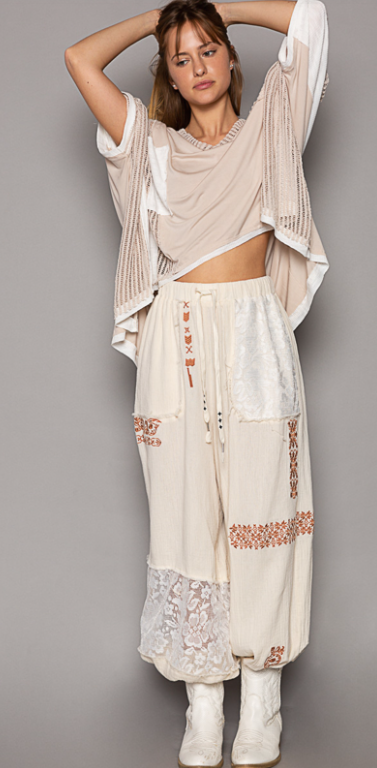 POL High Low Contrast V Neck Oatmeal & White Oversized Top